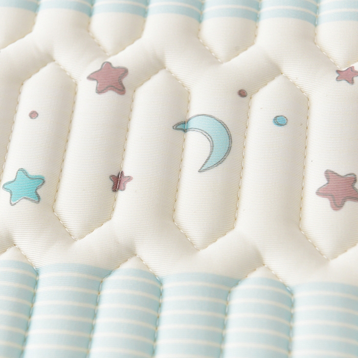 91家纺网 家纺一手货源 找家纺 畅畅家纺 2025新款夏季凉感丝印花足球花凉席夏被夏凉被空调被四件套 足球花-星光灿烂