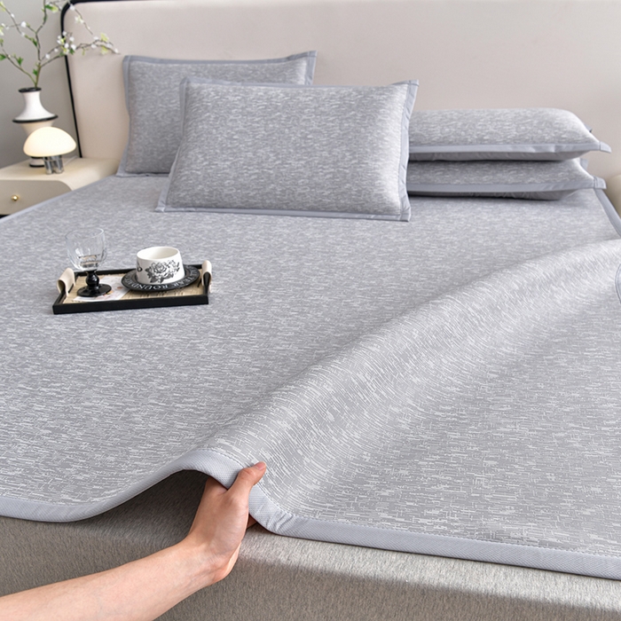 91家纺网 家纺一手货源 找家纺 慕婷家纺 2025新款凉感丝提花冰丝席 素雅灰