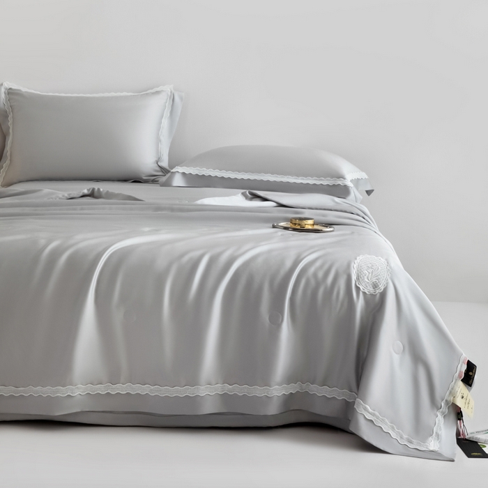 91家纺网 家纺一手货源 找家纺 桂雅居2025新款80支进口莱赛尔双丝夏被-达芙妮 雅灰