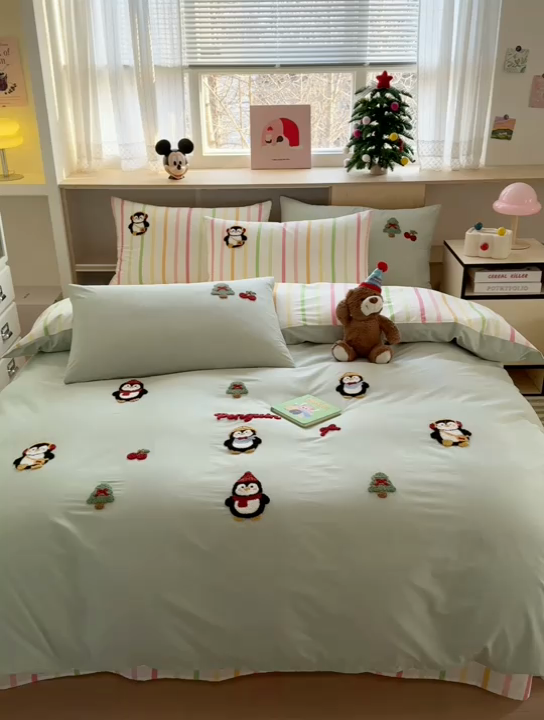 91家纺网 家纺一手货源 找家纺 如意朵2025新款全棉毛巾绣四件套 小企鹅