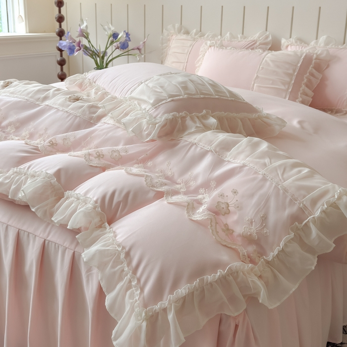 91家纺网 家纺一手货源 找家纺 狂想家 2025高定蕾丝糯小棉安妮系列四件套 蜜桃粉