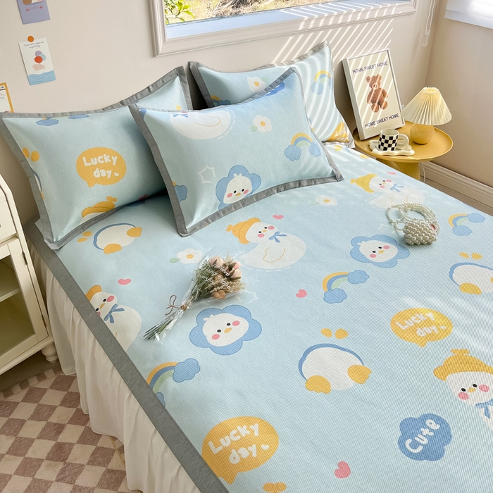 91家纺网 家纺一手货源 找家纺 典曼家纺 2025春夏新款250D冰丝宽边圆网冰丝凉席席子 可爱鸭