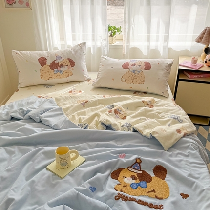 91家纺网 家纺一手货源 找家纺 （总）贝扬思  2025新款Lolita毛巾绣夏被套件	