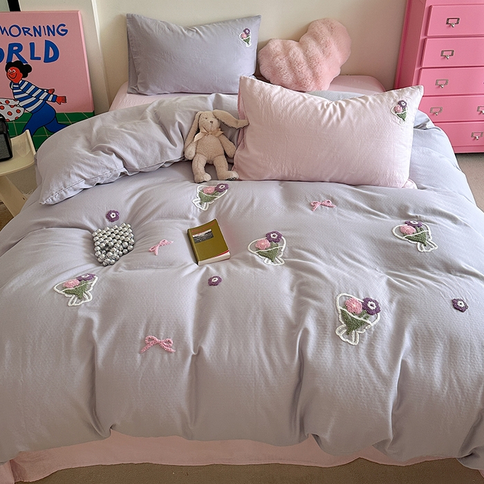 91家纺网 家纺一手货源 找家纺 TT.one 塔塔家居 2025新款全棉双层纱毛巾绣萌宠系列四件套 浪漫假日