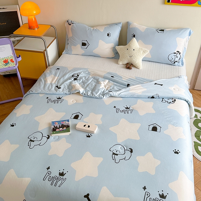 91家纺网 家纺一手货源 找家纺 麦伦家居 2025新款云柔针织棉大豆夏凉被 萌犬蓝