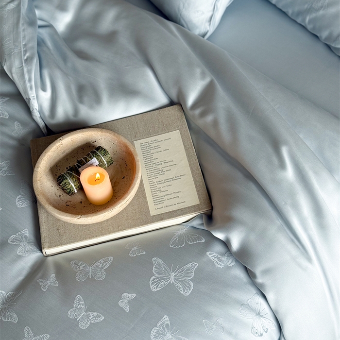 91家纺网 家纺一手货源 找家纺 FORTWO2025新款60支兰精天丝浮雕提花四件套		 云渺-蓝