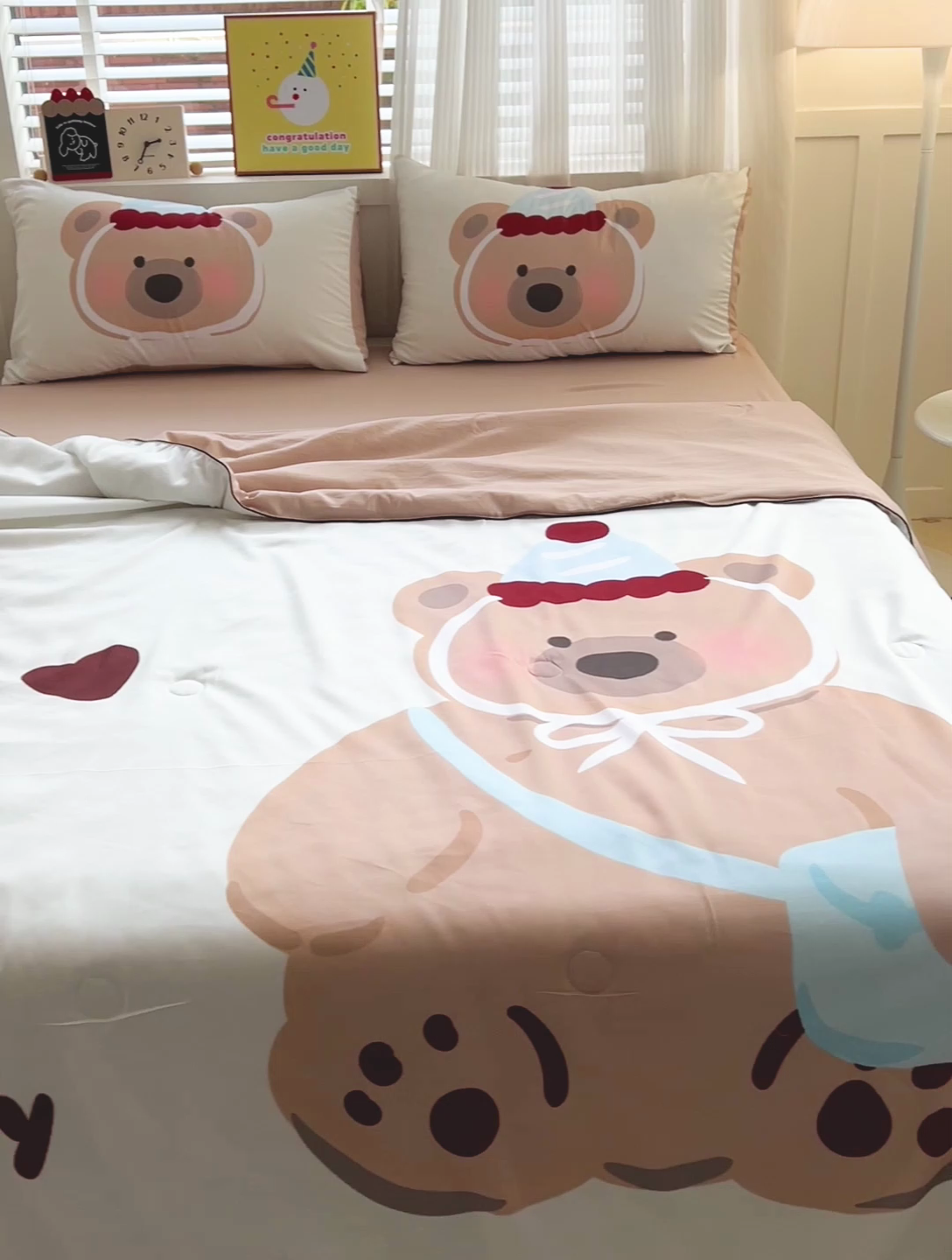 91家纺网 家纺一手货源 找家纺 海岛哥哥 2025新款水洗棉大版卡通夏被 生日熊