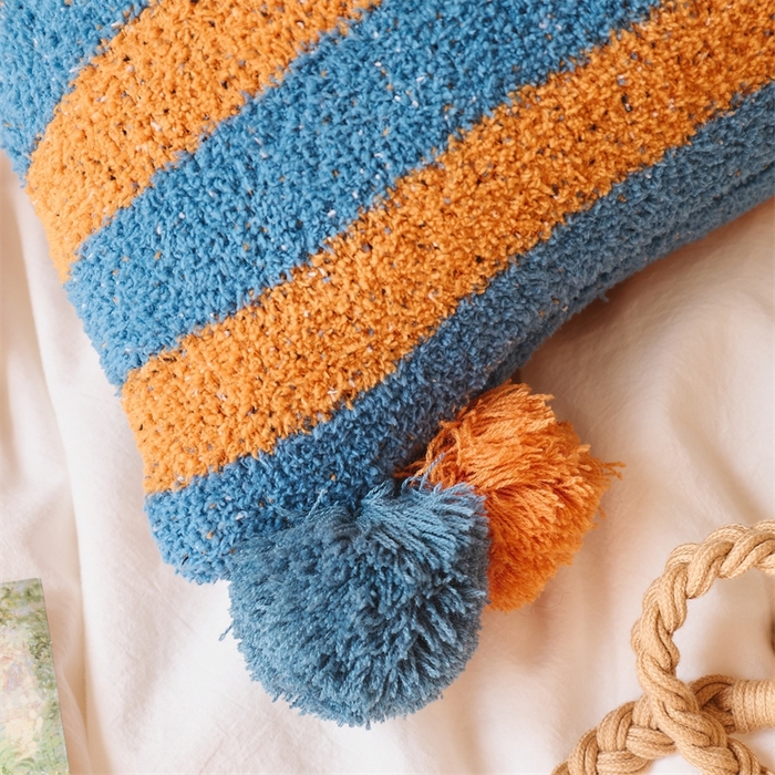 91家纺网 家纺一手货源 找家纺 （总）暖绵绵家纺 2025新款米伽抱枕（含芯）