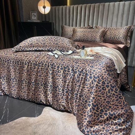 91家纺网 家纺一手货源 找家纺 【蒂梵熙家纺】被套 2025新款夏季高端轻奢丝滑裸睡丝绸被罩冰丝豹纹水洗真丝斑马印花天丝被套单品