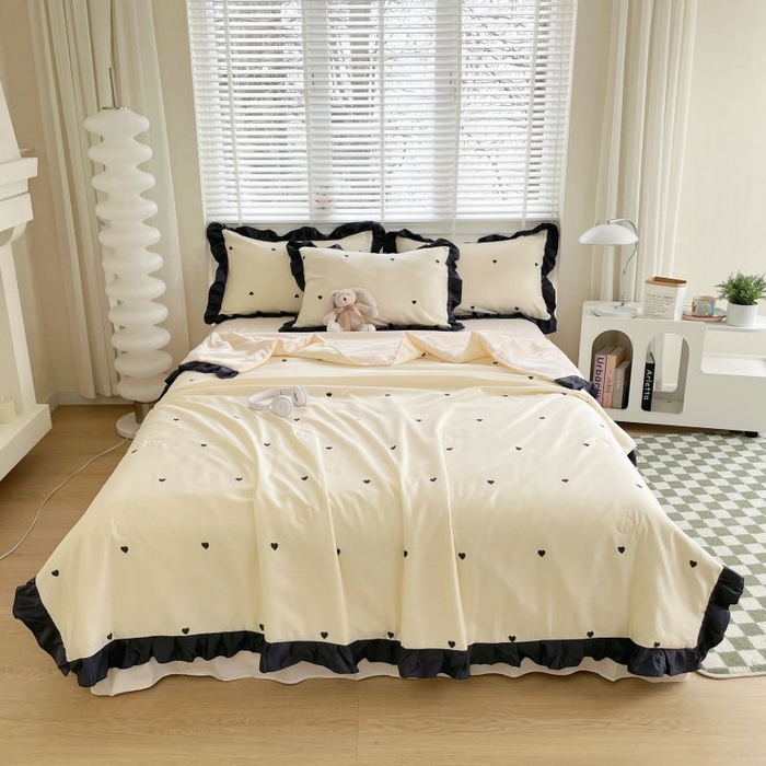 91家纺网 家纺一手货源 找家纺 绣女坊  2025新款水洗天丝夏被四件套 黄色爱心