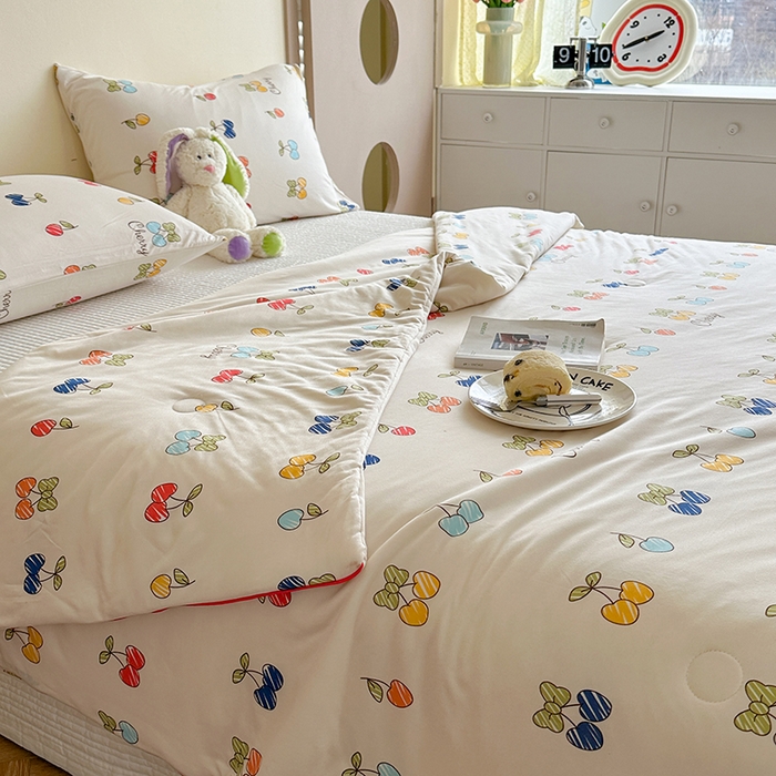 91家纺网 家纺一手货源 找家纺 麦伦家居 2025新款云柔针织棉大豆夏凉被 樱桃画