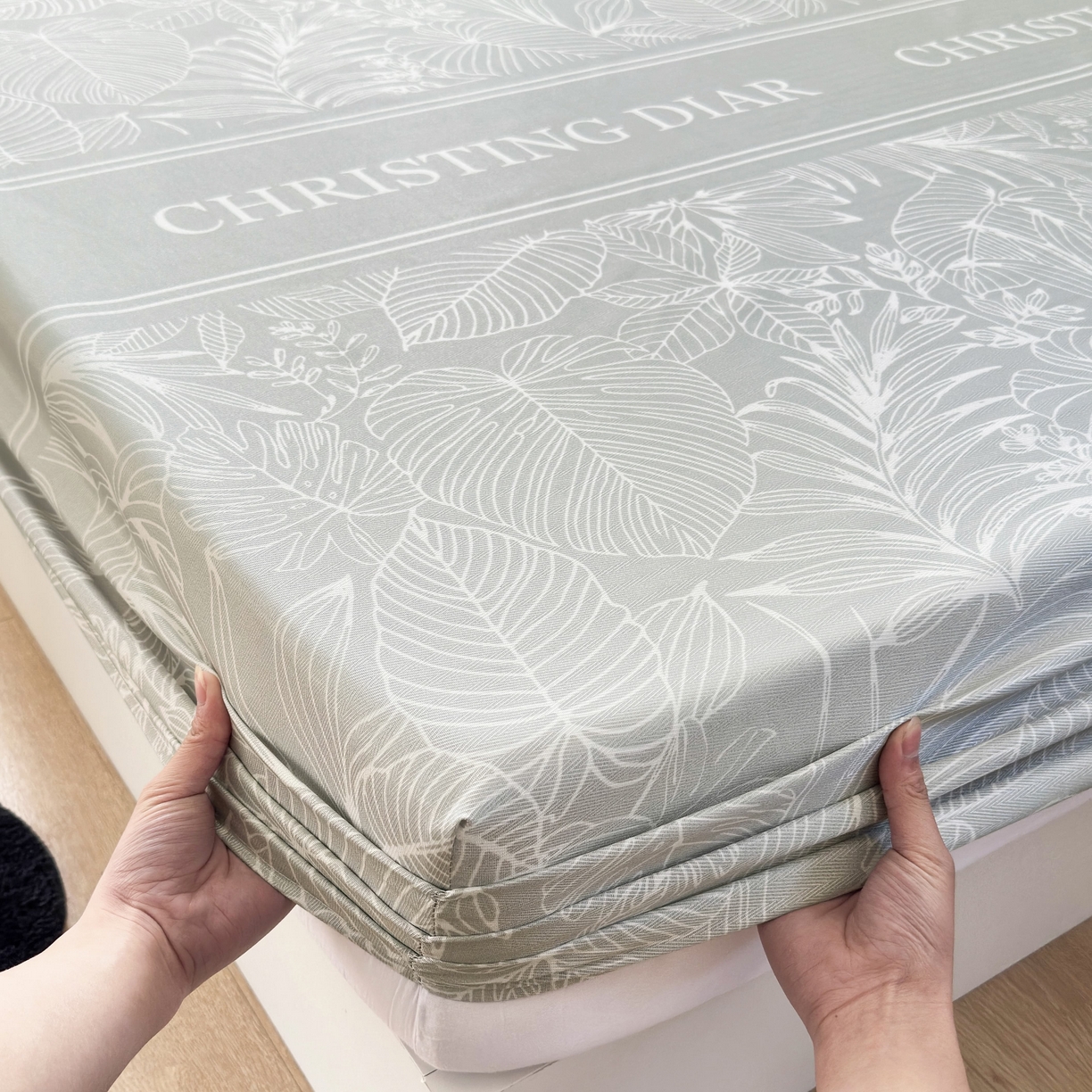 91家纺网 家纺一手货源 找家纺 乐居家纺 2025新款亲肤舒适活性印染水洗冰丝床笠 芳菲-灰