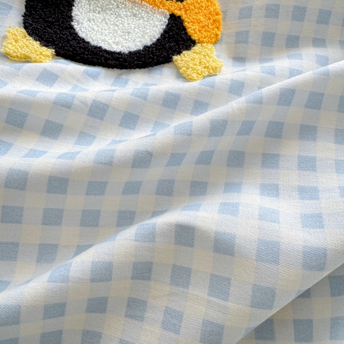 91家纺网 家纺一手货源 找家纺 如意朵2025新款全棉毛巾绣四件套 企鹅抱抱