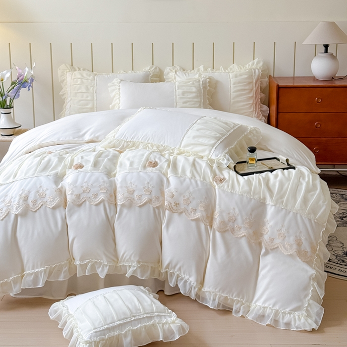 91家纺网 家纺一手货源 找家纺 狂想家 2025高定蕾丝糯小棉安妮系列四件套 奶昔白