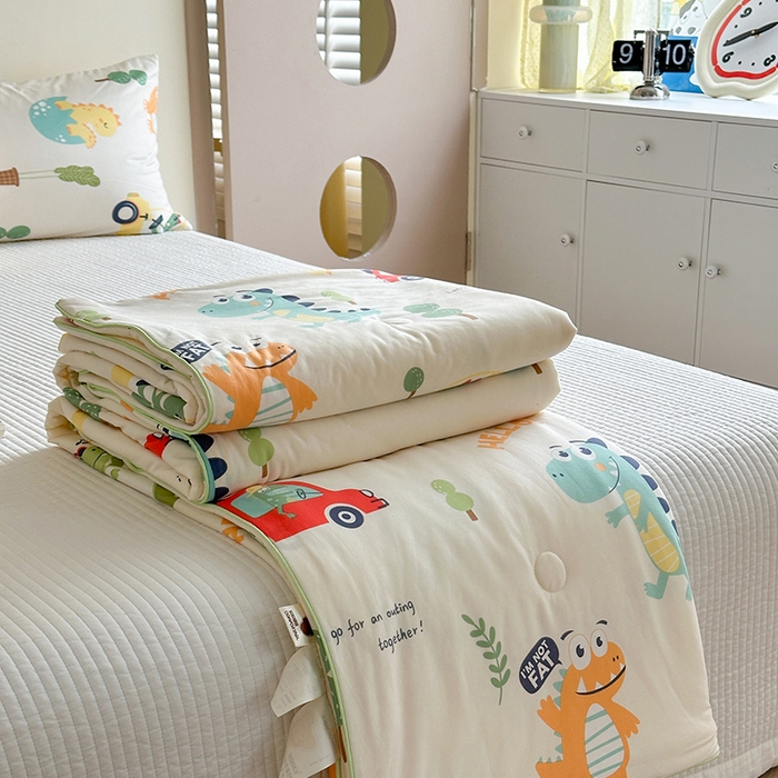 91家纺网 家纺一手货源 找家纺 麦伦家居 2025新款云柔针织棉大豆夏凉被 汽车恐龙