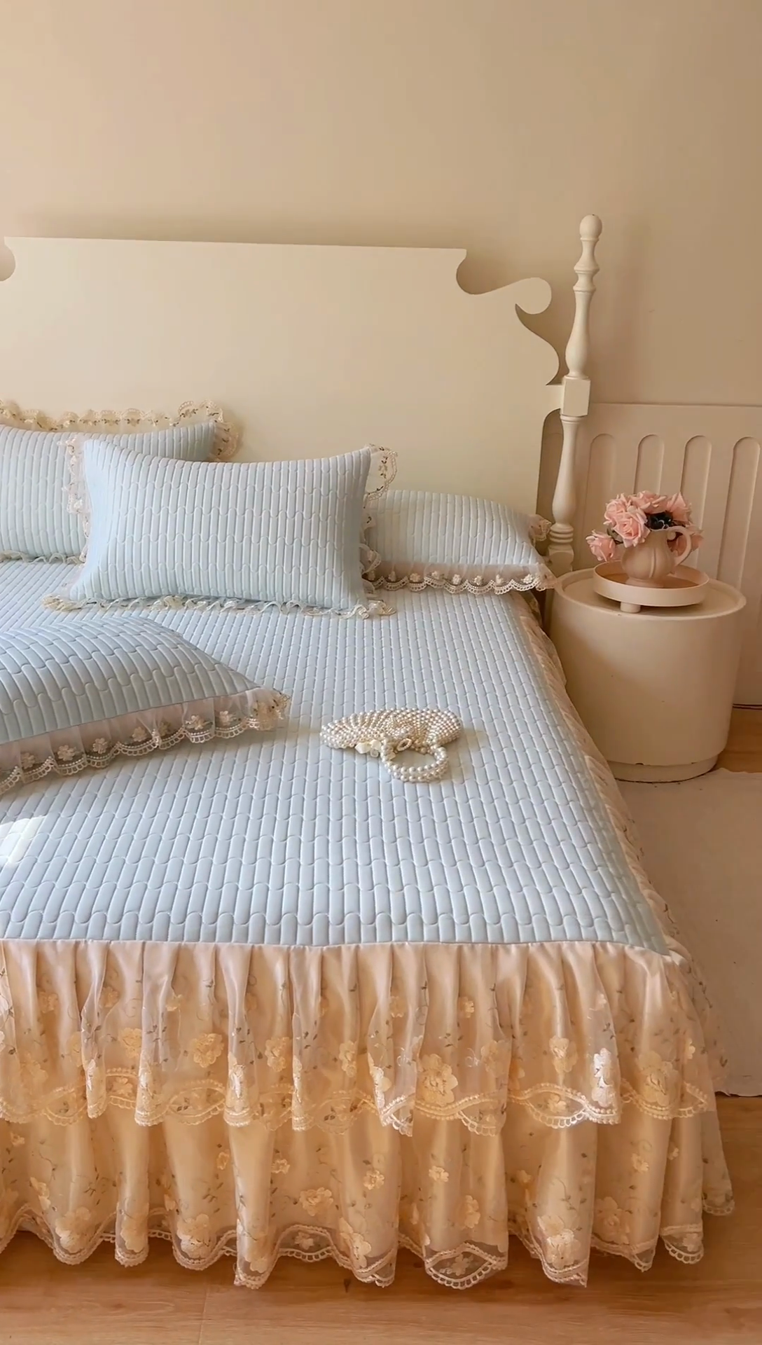 91家纺网 家纺一手货源 找家纺 恋尚 2025新款乳胶凉感床笠裙-甜朵【控价170起】 甜朵-清新蓝