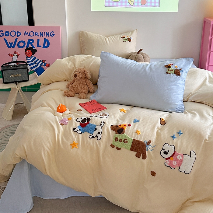 91家纺网 家纺一手货源 找家纺 TT.one 塔塔家居 2025新款全棉双层纱毛巾绣萌宠系列四件套 狗狗日记