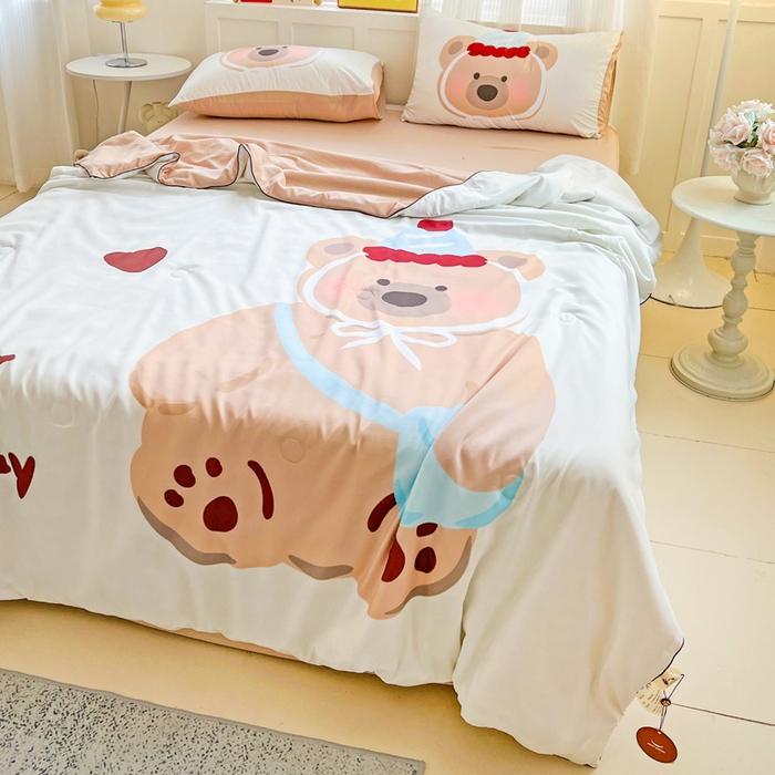 91家纺网 家纺一手货源 找家纺 海岛哥哥 2025新款水洗棉大版卡通夏被 生日熊