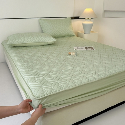 91家纺网 家纺一手货源 找家纺 云雀   2025新款舒适莱赛尔天丝夹棉床笠 菱格床笠-豆绿