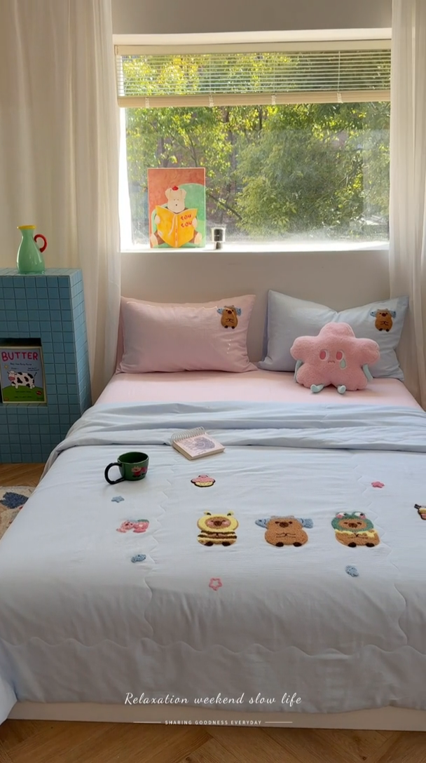 91家纺网 家纺一手货源 找家纺 TT.one 塔塔家居 TT.one 塔塔家居 TT.one 塔塔家居 2025新款全棉双层纱毛巾绣萌宠系列夏被 夏被·呆萌皮皮