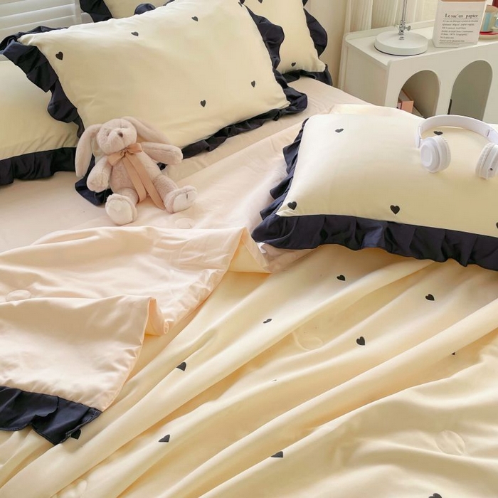 91家纺网 家纺一手货源 找家纺 绣女坊  2025新款水洗天丝夏被四件套 黄色爱心