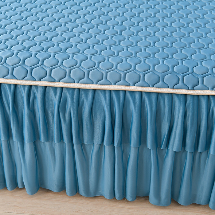 91家纺网 家纺一手货源 找家纺 （总）畅畅家纺 2025新款夏季凉感丝足球花纯色凉席夏被四件套