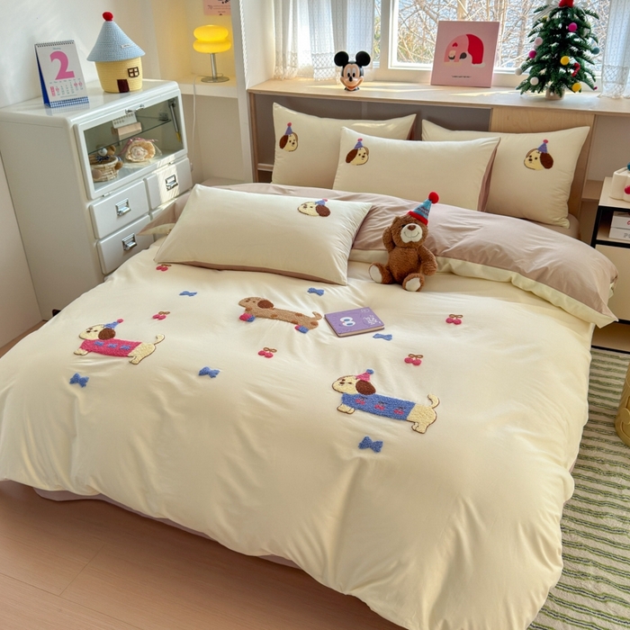 91家纺网 家纺一手货源 找家纺 如意朵2025新款全棉毛巾绣四件套 狗狗家族