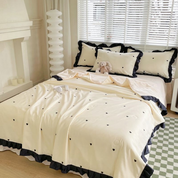 91家纺网 家纺一手货源 找家纺 绣女坊  2025新款水洗天丝夏被四件套 黄色爱心