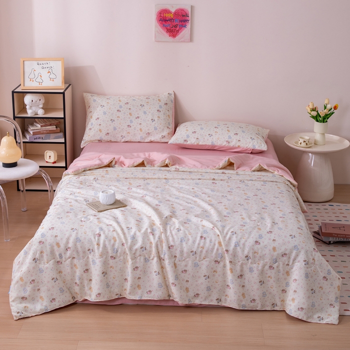 91家纺网 家纺一手货源 找家纺 南北家居 2025新款针织棉双层纱夏被四件套 呆呆熊