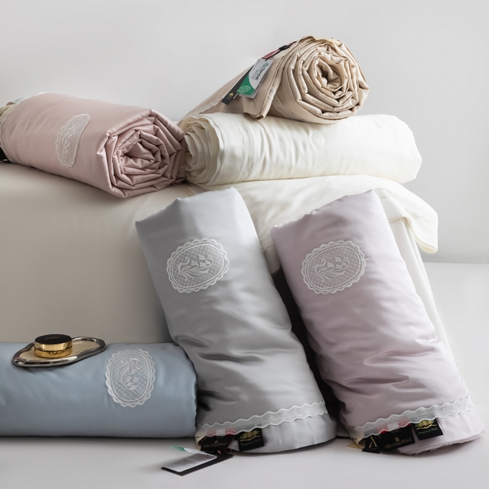 91家纺网 家纺一手货源 找家纺 桂雅居2025新款80支进口莱赛尔双丝夏被-达芙妮 组合图