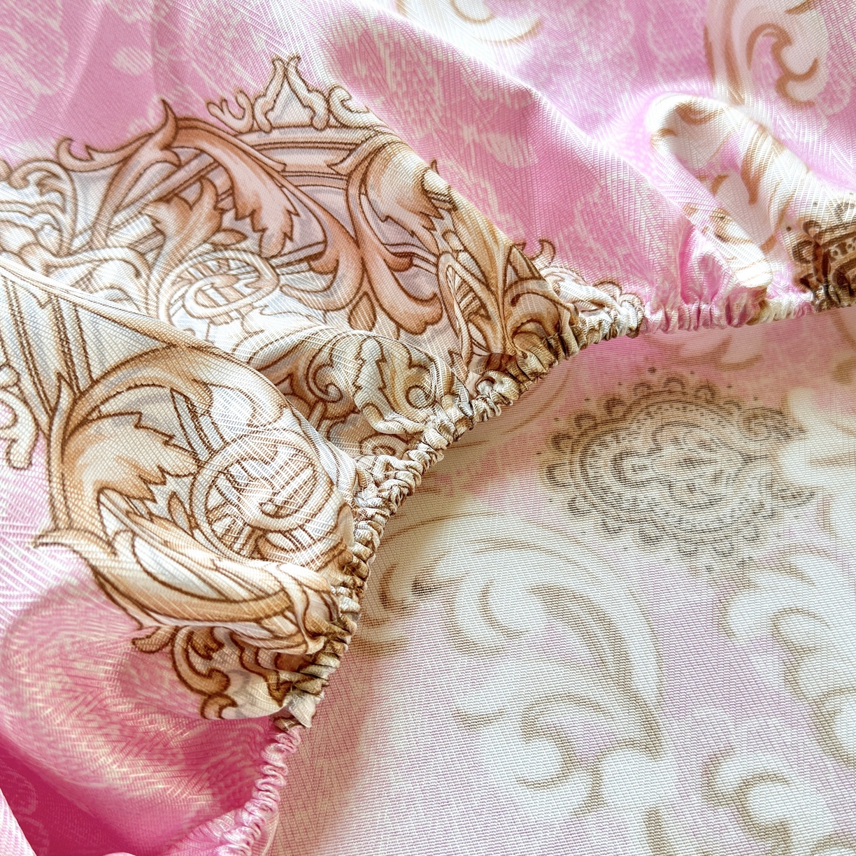 91家纺网 家纺一手货源 找家纺 乐居家纺 2025新款亲肤舒适活性印染水洗冰丝床笠 空谷幽兰-粉