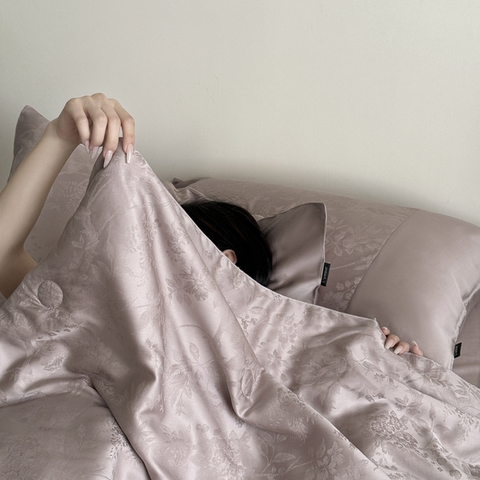 91家纺网 家纺一手货源 找家纺 鹿班家居 2025年夏季60S莱赛尔提花夏被系列-原野【标准会员-20元】 原野-豆沙