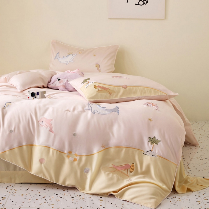 91家纺网 家纺一手货源 找家纺 爱缦 2025新款海边假日系列莱赛尔四件套风格二 粉