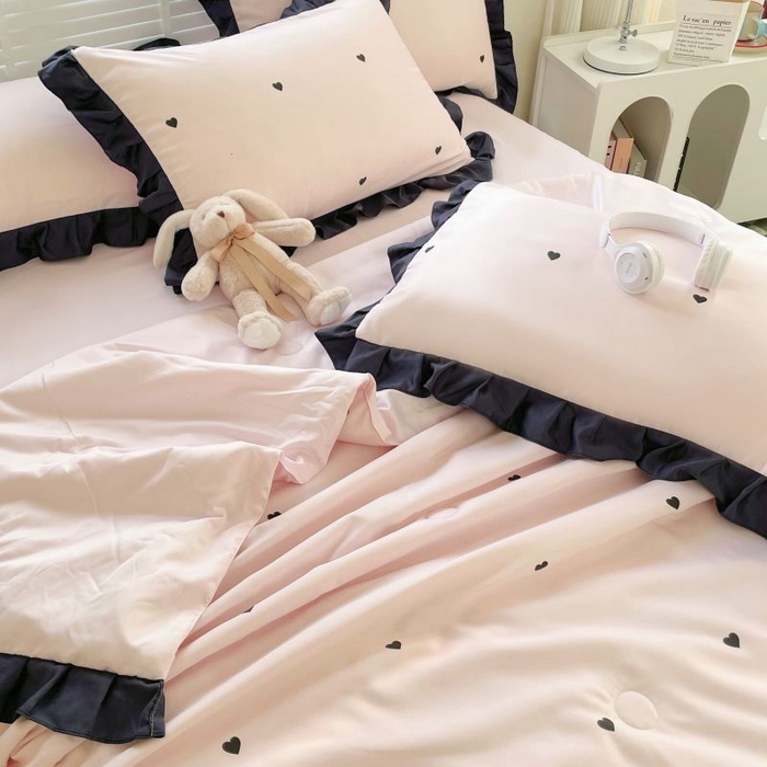 91家纺网 家纺一手货源 找家纺 绣女坊  2025新款水洗天丝夏被四件套 粉色爱心