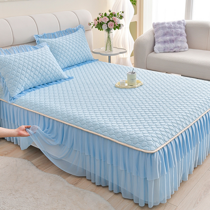 91家纺网 家纺一手货源 找家纺 畅畅家纺 2025新款夏季凉感丝足球花纯色凉席夏被四件套 足球花-天蓝