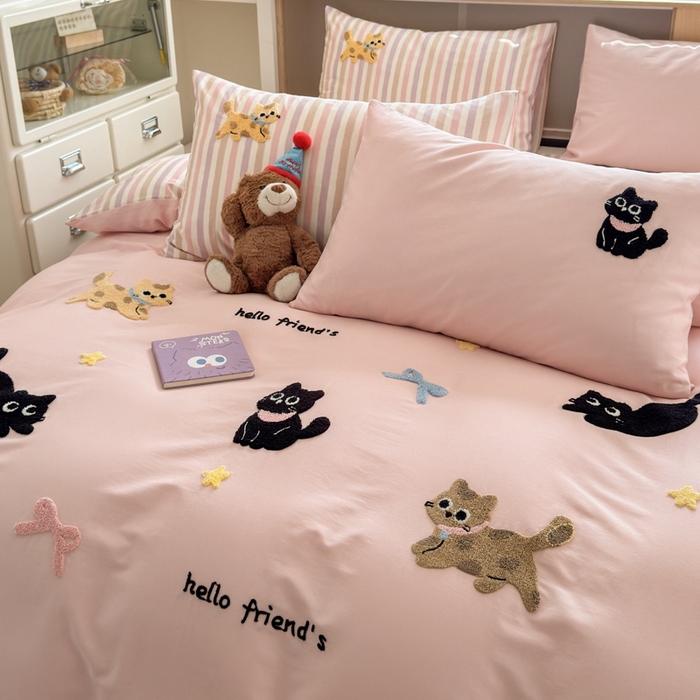 91家纺网 家纺一手货源 找家纺 如意朵2025新款全棉毛巾绣四件套 猫咪家族