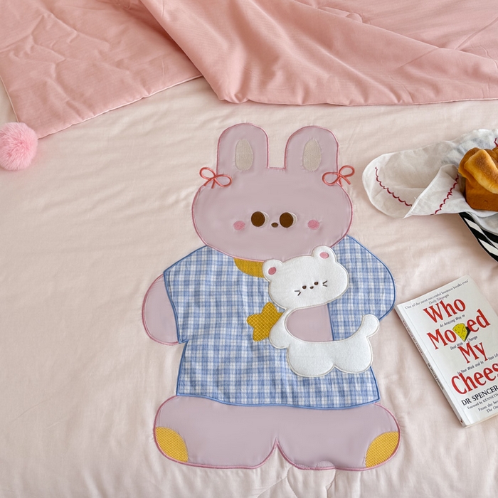 91家纺网 家纺一手货源 找家纺 （总）喜多兔2025新款高精密人字棉贴布绣奶里奶气夏被夏凉被