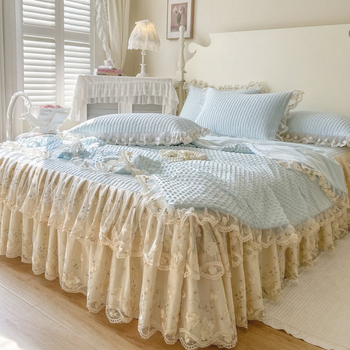 91家纺网 家纺一手货源 找家纺 恋尚 2025新款乳胶凉感床笠裙-甜朵【控价170起】 甜朵-清新蓝