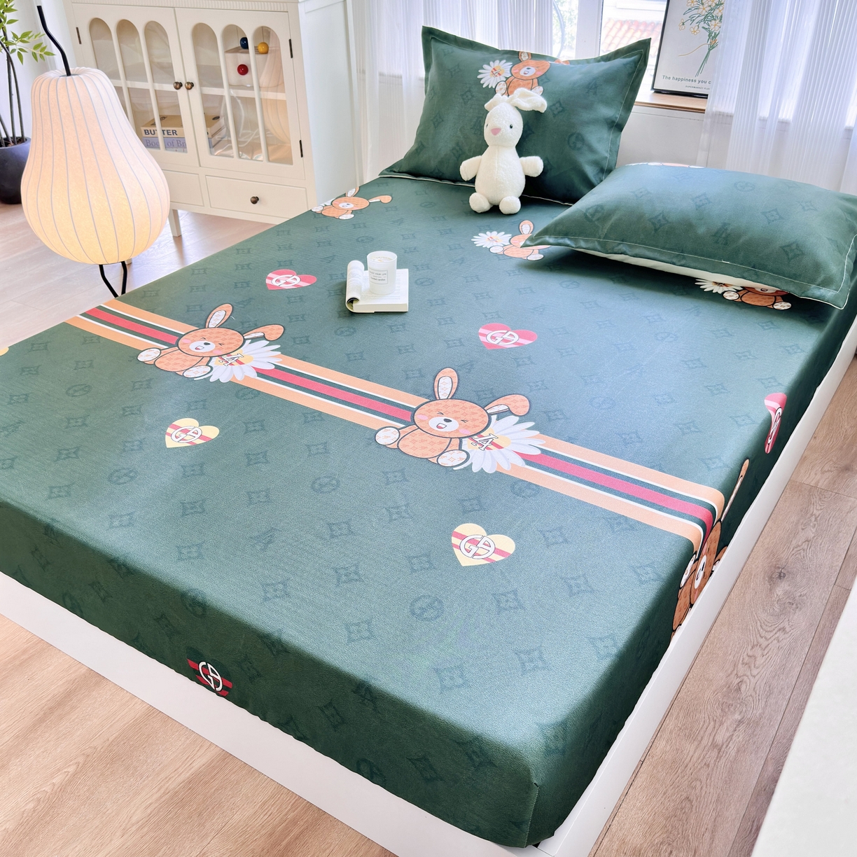 91家纺网 家纺一手货源 找家纺 乐居家纺 2025新款亲肤舒适活性印染水洗冰丝床笠 米妮兔-绿