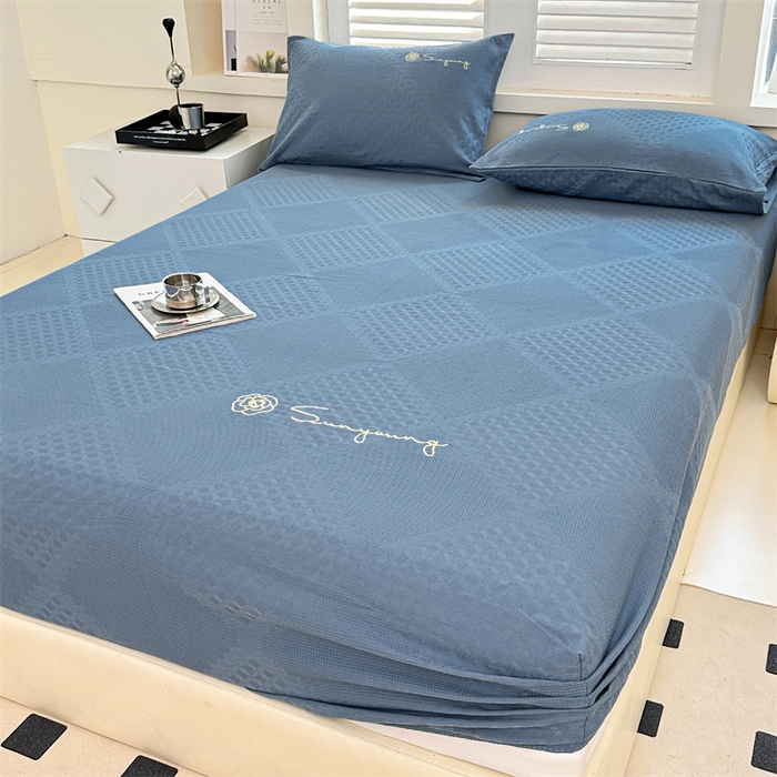 91家纺网 家纺一手货源 找家纺 曼町家居 2025新款全棉华夫格床笠 蔚蓝