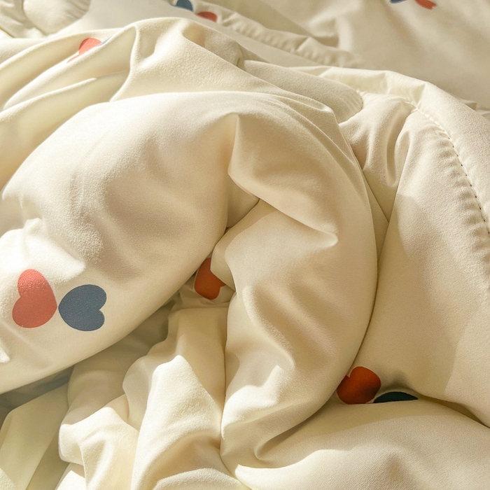 91家纺网 家纺一手货源 找家纺 百花王2025新款原棉大豆被被子被芯 爱心红兰