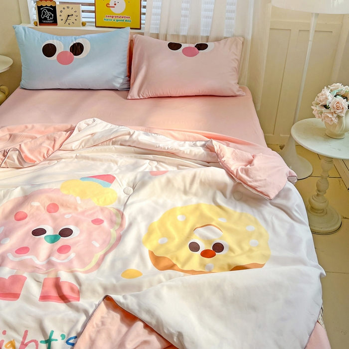 91家纺网 家纺一手货源 找家纺 海岛哥哥 2025新款水洗棉大版卡通夏被 小小甜甜圈