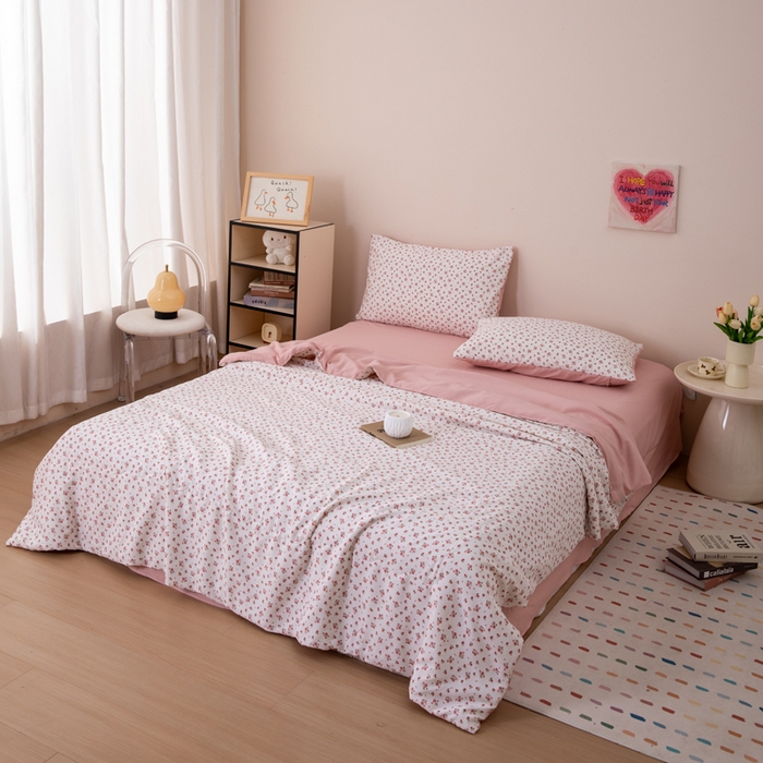 91家纺网 家纺一手货源 找家纺 南北家居 2025新款针织棉双层纱夏被四件套 粉色小花