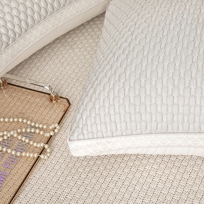 91家纺网 家纺一手货源 找家纺 亦帆枕芯  2025新款夏季凉感豆豆冰丝枕透气网边立体枕头枕芯 灰色低枕一只