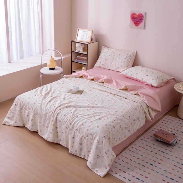 91家纺网 家纺一手货源 找家纺 南北家居 2025新款针织棉双层纱夏被四件套 呆呆熊