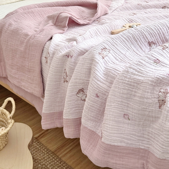 91家纺网 家纺一手货源 找家纺 BOSS 2025新款全棉纯棉皱皱纱儿童盖毯夏被  幼儿园夏被夏凉被空调被 桃桃兔