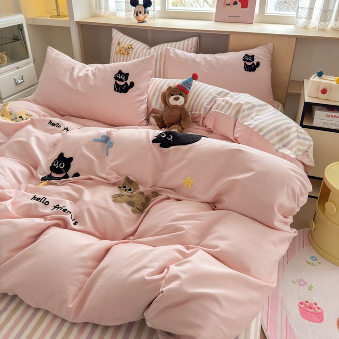 91家纺网 家纺一手货源 找家纺 如意朵2025新款全棉毛巾绣四件套 猫咪家族