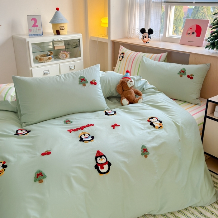 91家纺网 家纺一手货源 找家纺 如意朵2025新款全棉毛巾绣四件套 小企鹅