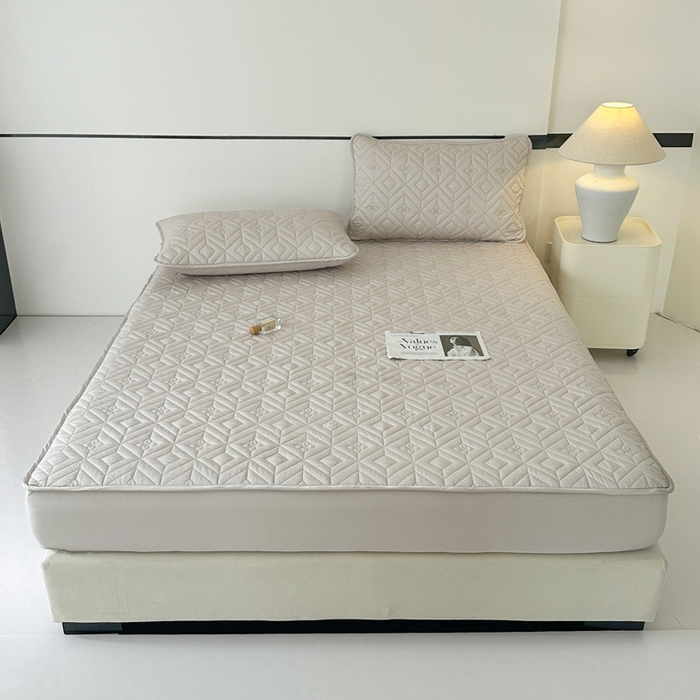 91家纺网 家纺一手货源 找家纺 云雀   2025新款舒适莱赛尔天丝夹棉床笠 菱格床笠-浅灰