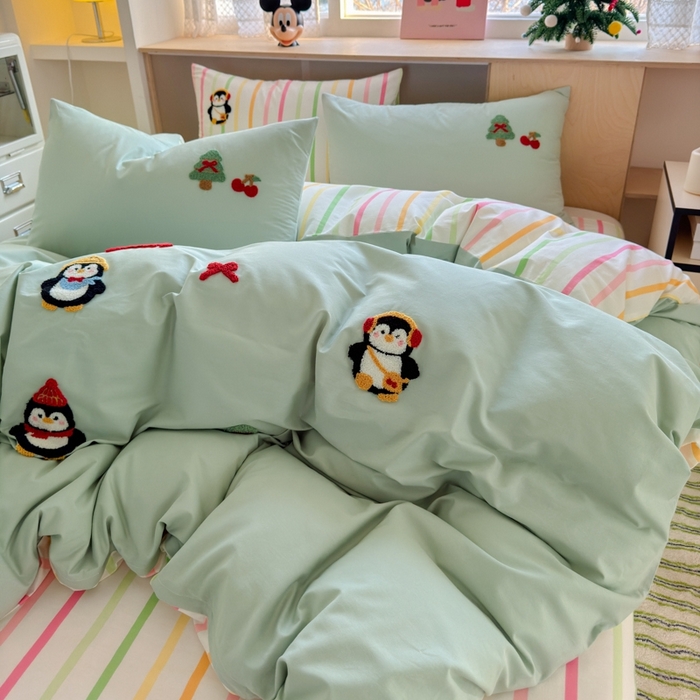 91家纺网 家纺一手货源 找家纺 如意朵2025新款全棉毛巾绣四件套 小企鹅